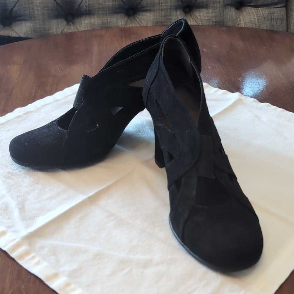 Elegant Black Women's Shoes